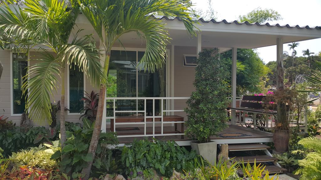 Oyo 75402 Villa Rayonghouse Ban Nong Sai Yong Exterior photo