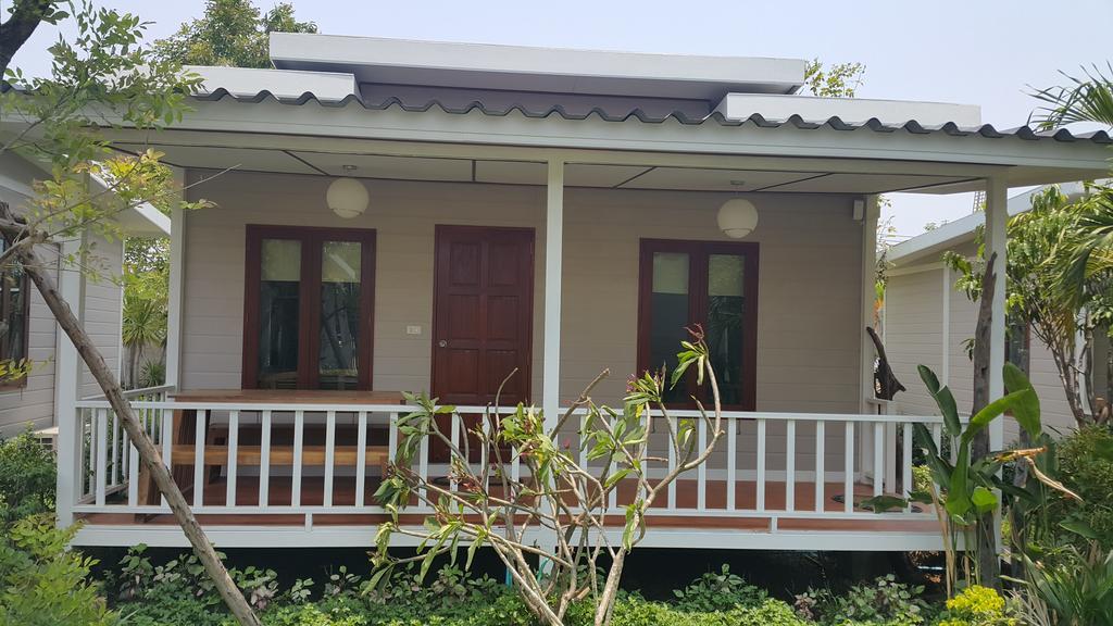 Oyo 75402 Villa Rayonghouse Ban Nong Sai Yong Exterior photo